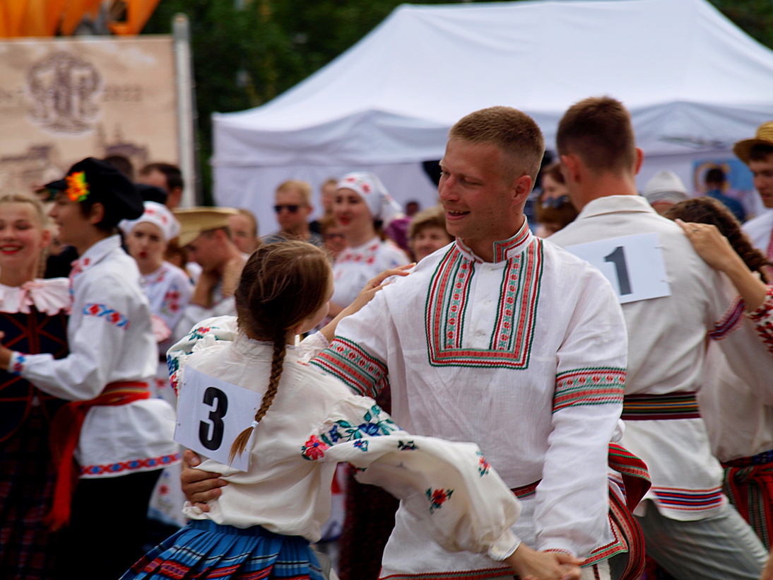 турнир национальных танцев